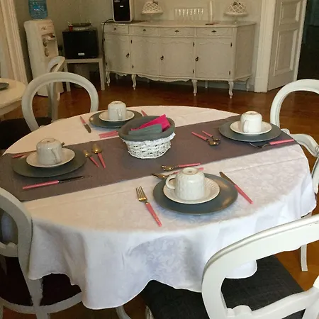 Gasthuis Residenza Degli Artisti - La Maison 4*