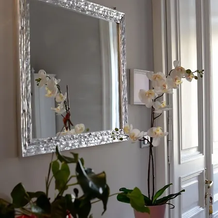 Residenza Degli Artisti - La Maison Trieste
