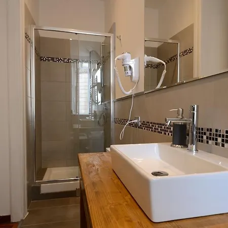 Gasthuis Residenza Degli Artisti - La Maison 4*