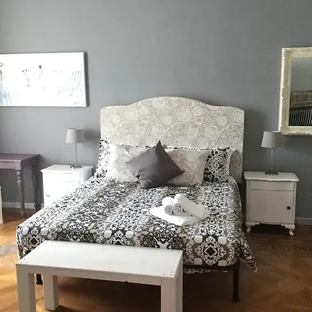 Residenza Degli Artisti - La Maison Trieste