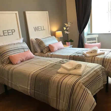 Gasthuis Residenza Degli Artisti - La Maison