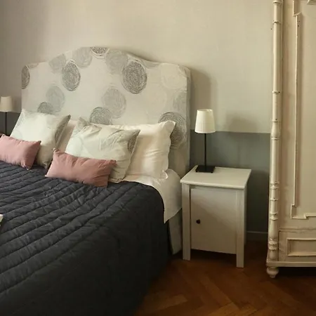 Gasthuis Residenza Degli Artisti - La Maison